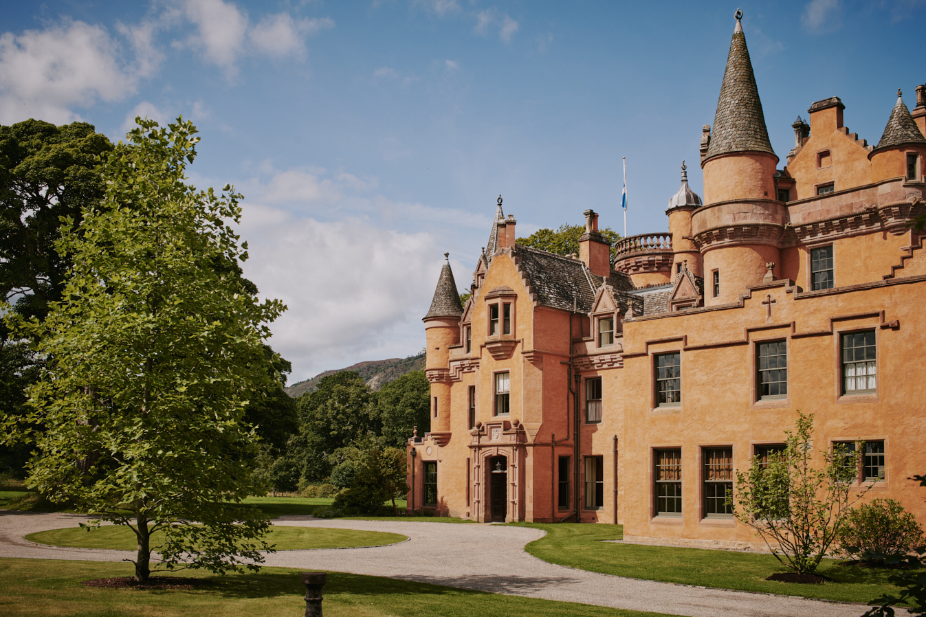 Aldourie Castle | Exclusive Hire Loch Ness